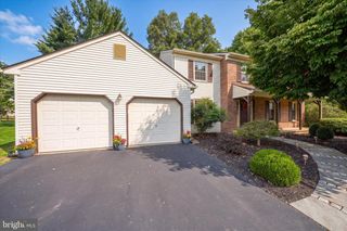 9 ROUND TREE CIR, Hockessin, DE 19707