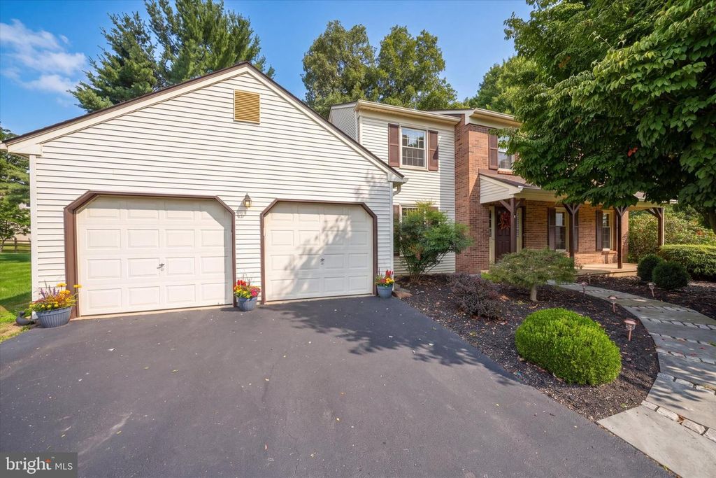 9 ROUND TREE CIR, Hockessin, DE 19707