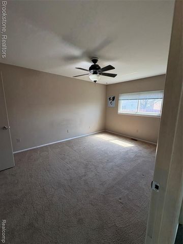 16444 Terrace Ct, Roseville, MI 48066