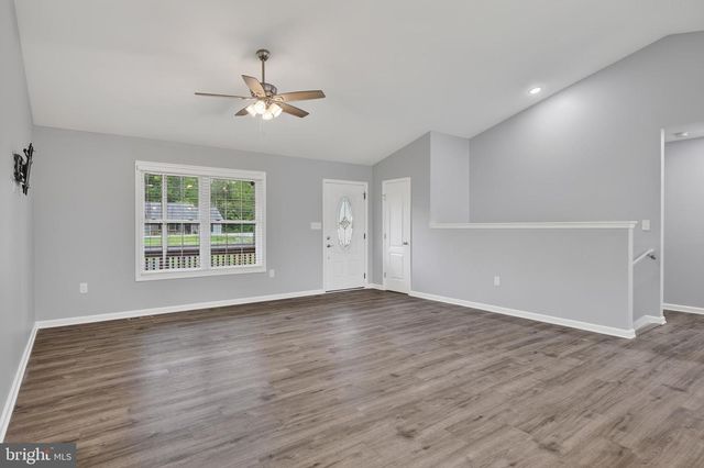 643 PINE RIDGE DR, Front Royal, VA 22630