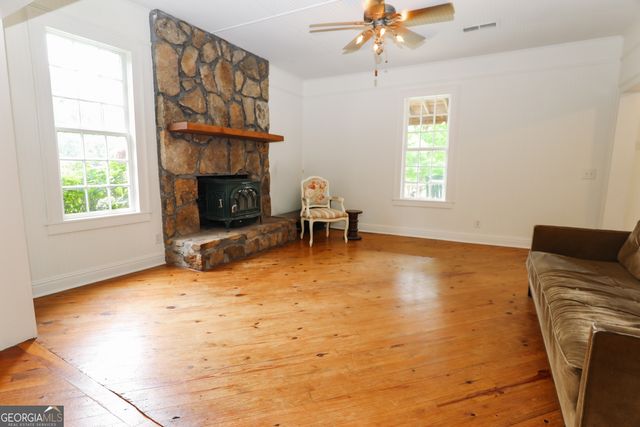 363 Sanders Davis Road, Newnan, GA 30263