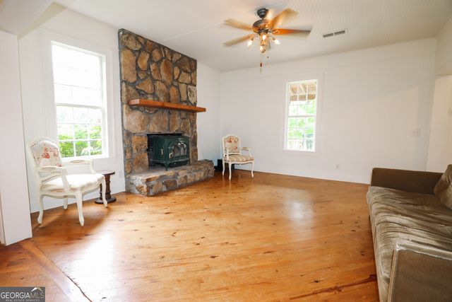 363 Sanders Davis Road, Newnan, GA 30263