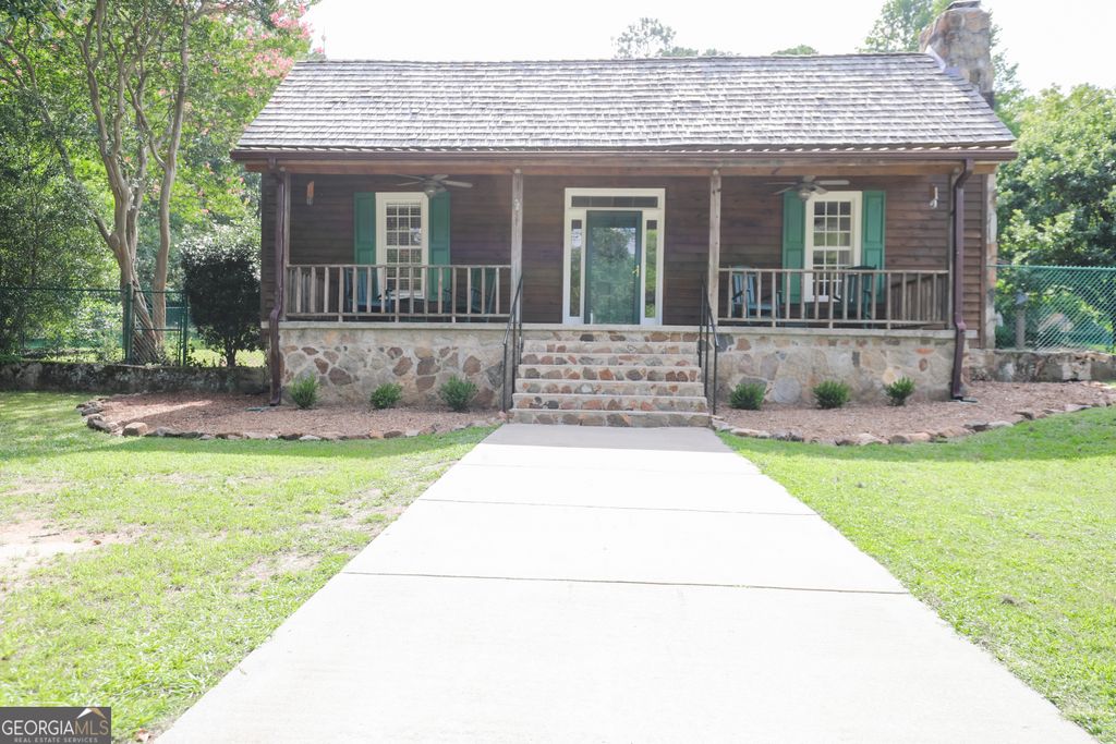 363 Sanders Davis Road, Newnan, GA 30263