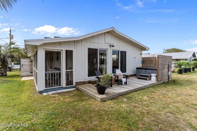 636 & 644 S Third Avenue, Kure Beach, NC 28449