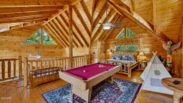 1123 Towering Oaks Drive, Sevierville, TN 37876