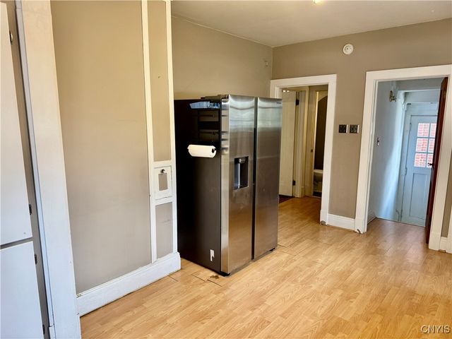 17 Pleasant Street, Utica, NY 13501