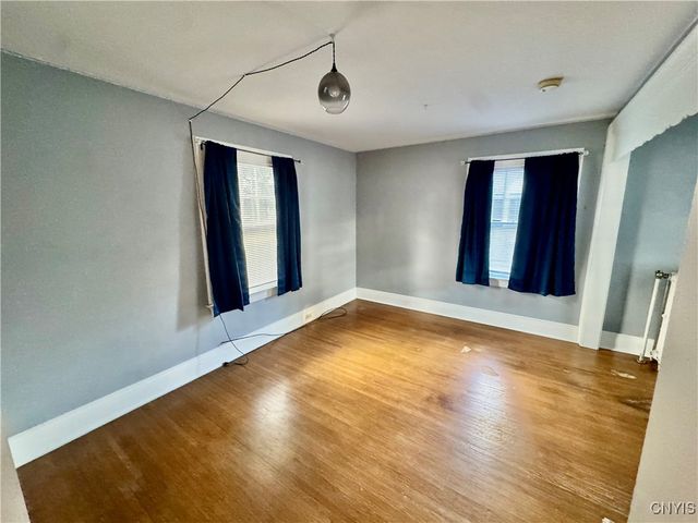 17 Pleasant Street, Utica, NY 13501