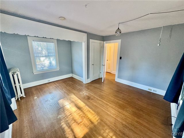 17 Pleasant Street, Utica, NY 13501