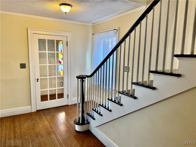 17 Pleasant Street, Utica, NY 13501