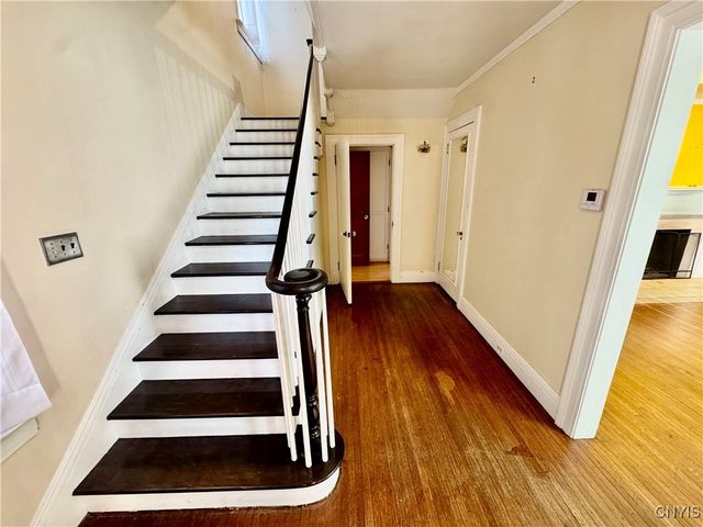 17 Pleasant Street, Utica, NY 13501