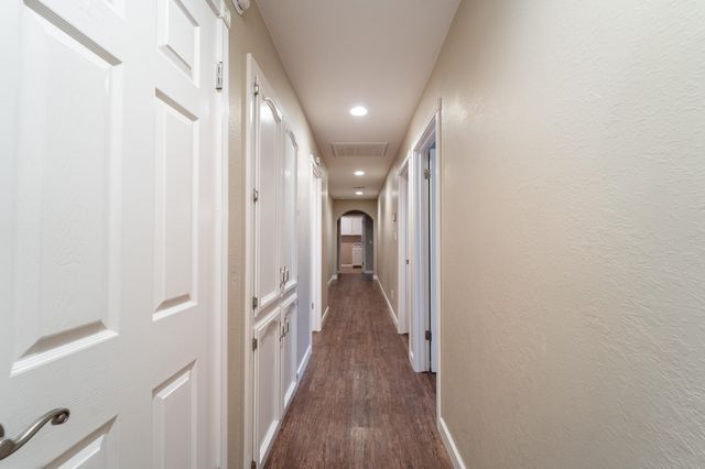 1428 Killette Road, Tulare, CA 93274