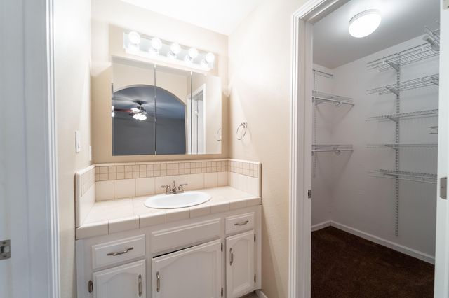 1428 Killette Road, Tulare, CA 93274