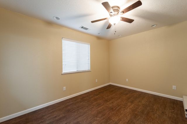 1428 Killette Road, Tulare, CA 93274