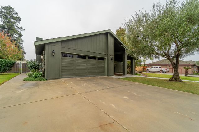 1428 Killette Road, Tulare, CA 93274