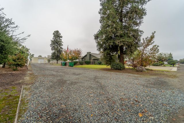 1428 Killette Road, Tulare, CA 93274