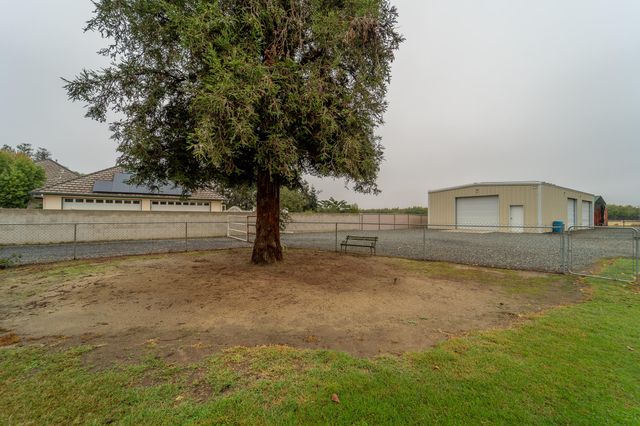 1428 Killette Road, Tulare, CA 93274