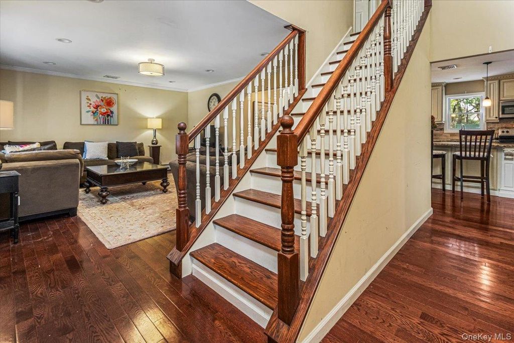 61 Delamere Street, Huntington, NY 11743 — photo 3