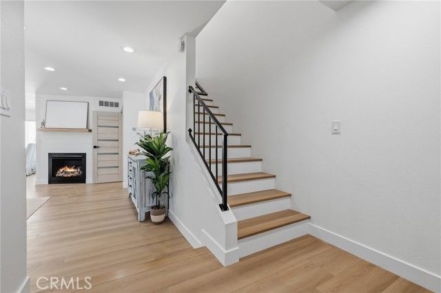 9502 Via Salerno, Burbank, CA 91504