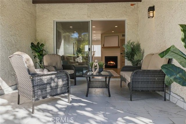 9502 Via Salerno, Burbank, CA 91504