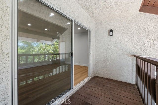 9502 Via Salerno, Burbank, CA 91504