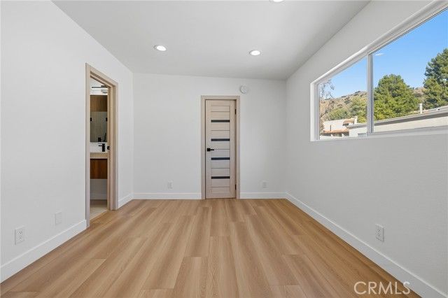 9502 Via Salerno, Burbank, CA 91504