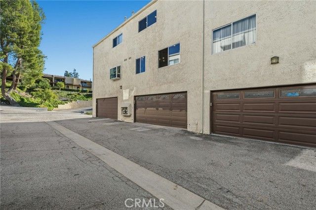 9502 Via Salerno, Burbank, CA 91504