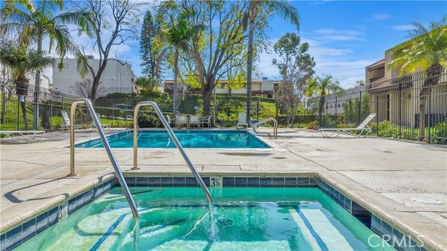 9502 Via Salerno, Burbank, CA 91504