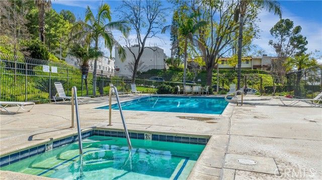 9502 Via Salerno, Burbank, CA 91504