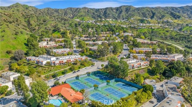 9502 Via Salerno, Burbank, CA 91504