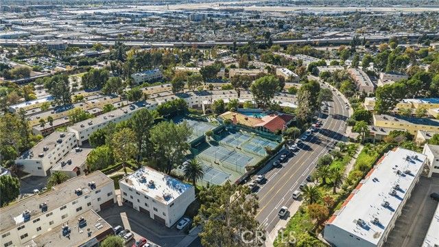 9502 Via Salerno, Burbank, CA 91504