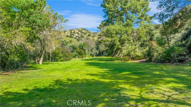 9502 Via Salerno, Burbank, CA 91504