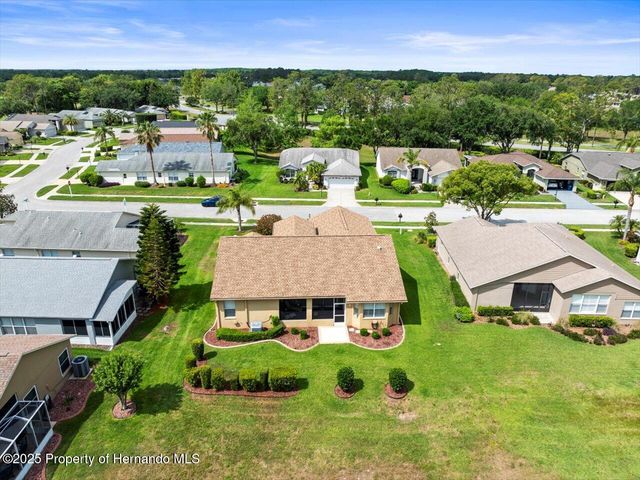 18514 Hidden Pines Way, Hudson, FL 34667