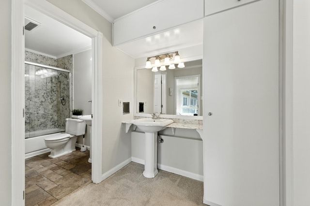 932 Peninsula Avenue 406, San Mateo, CA 94401