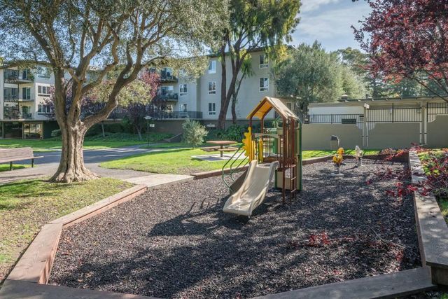 932 Peninsula Avenue 406, San Mateo, CA 94401