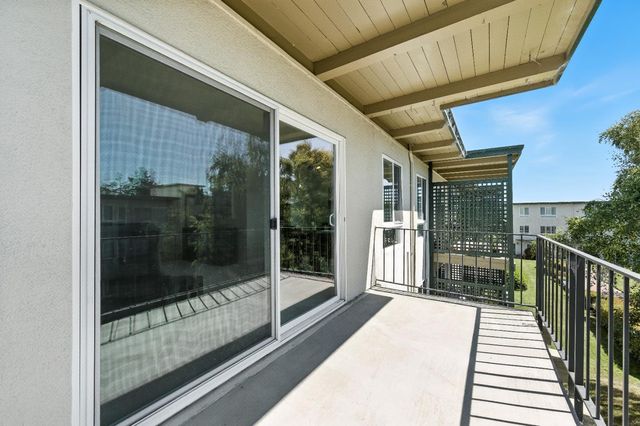 932 Peninsula Avenue 406, San Mateo, CA 94401