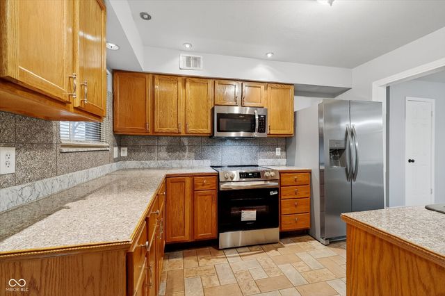 8618 Skyway Drive, Indianapolis, IN 46219