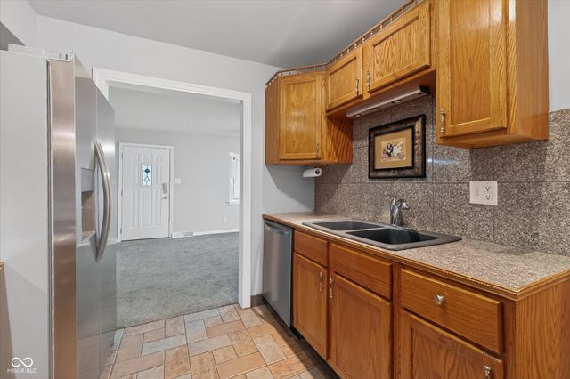 8618 Skyway Drive, Indianapolis, IN 46219