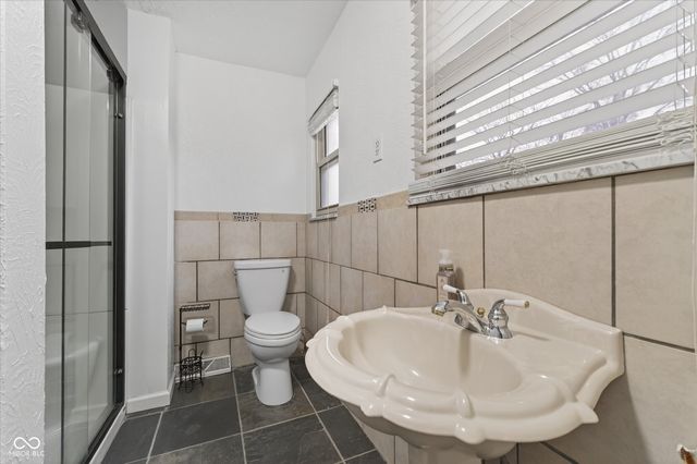 8618 Skyway Drive, Indianapolis, IN 46219