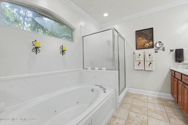 5562 E Diamondhead Drive, Diamondhead, MS 39525