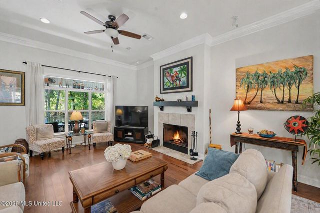 5562 E Diamondhead Drive, Diamondhead, MS 39525