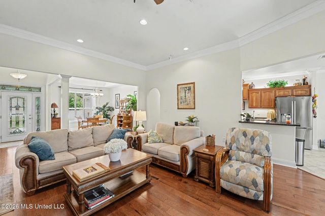 5562 E Diamondhead Drive, Diamondhead, MS 39525