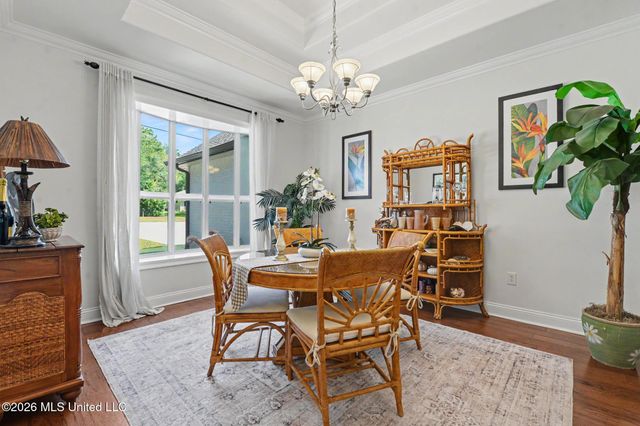 5562 E Diamondhead Drive, Diamondhead, MS 39525