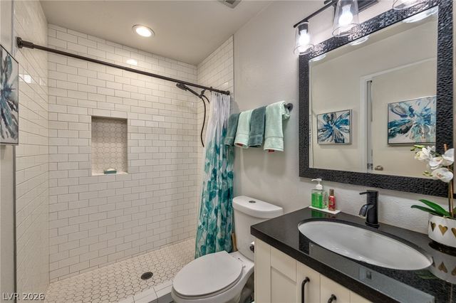 2461 El Paseo Circle, Las Vegas, NV 89121