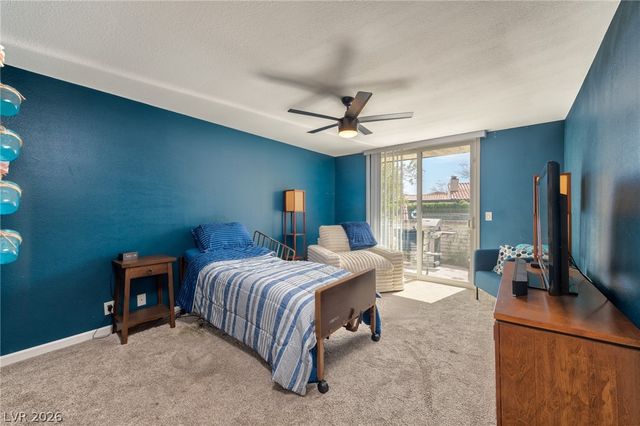 2461 El Paseo Circle, Las Vegas, NV 89121