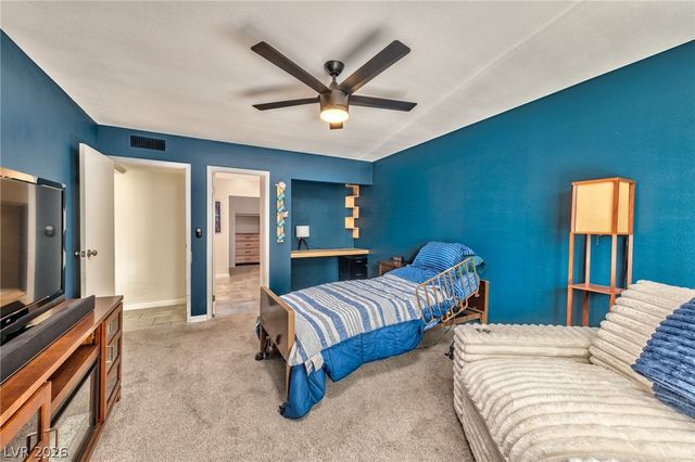 2461 El Paseo Circle, Las Vegas, NV 89121