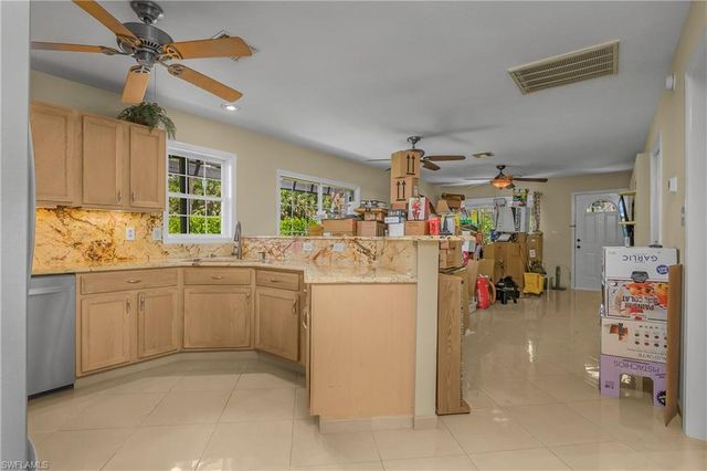 538 Leawood CIR, Naples, FL 34104
