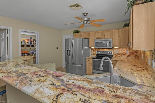 538 Leawood CIR, Naples, FL 34104