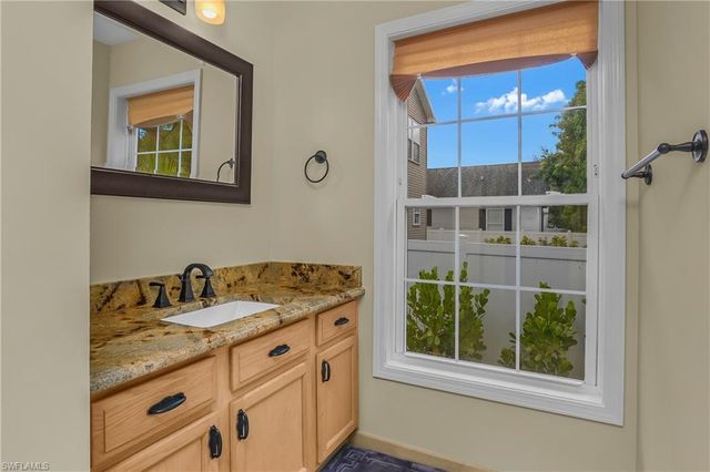 538 Leawood CIR, Naples, FL 34104