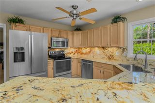 538 Leawood CIR, Naples, FL 34104