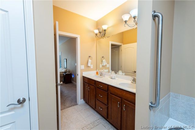 3920 Sarah Lane, New Albany, IN 47150
